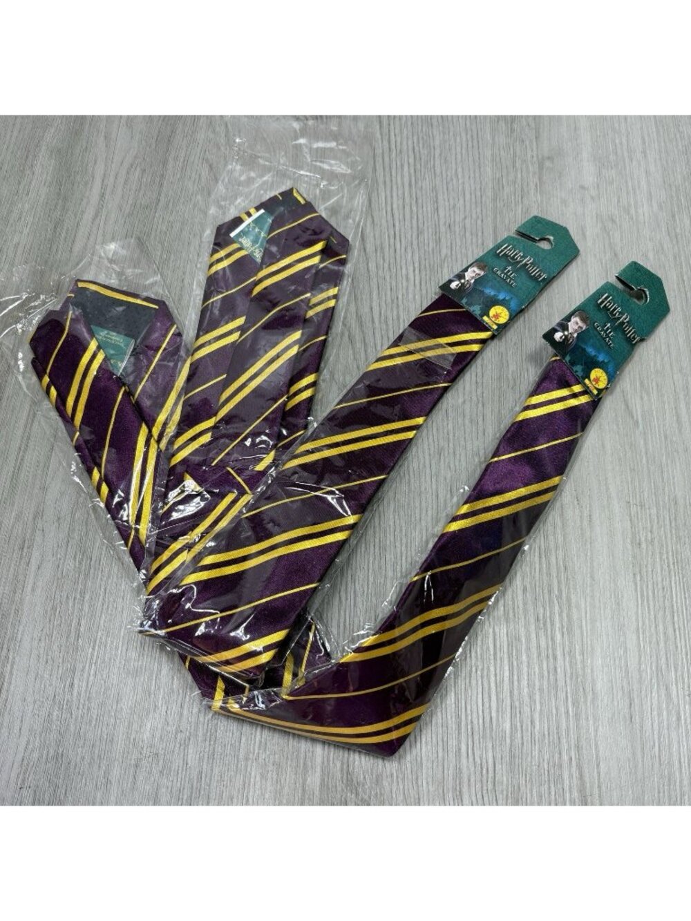 2 Rubie's Costume Co Harry Potter Gryffindor Tie New